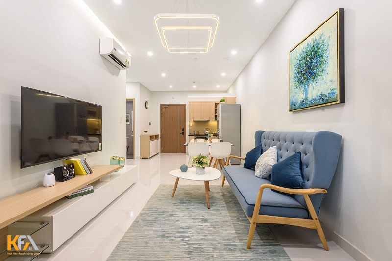 Tông màu trắng chủ đạo kết hợp màu xanh của ghế sofa giúp không gian thêm thoáng đãng, sang trọng, tinh tế Tông màu trắng chủ đạo kết hợp màu xanh của ghế sofa giúp không gian thêm thoáng đãng, sang trọng, tinh tế