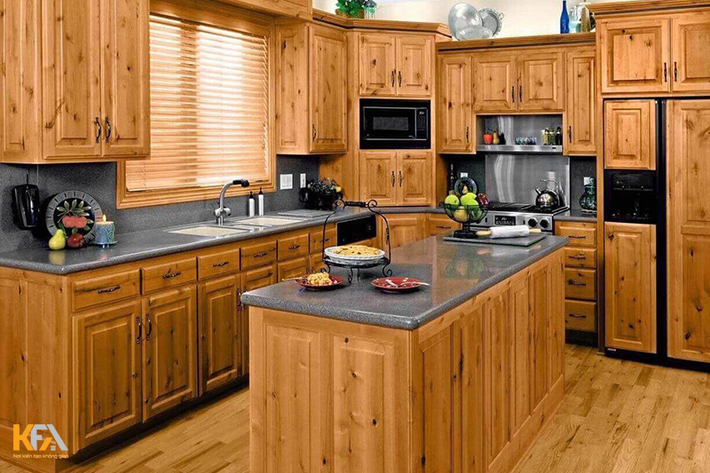 Mẫu thiết kế bếp nhà cấp 4 với tủ bếp gỗ tự nhiên 02