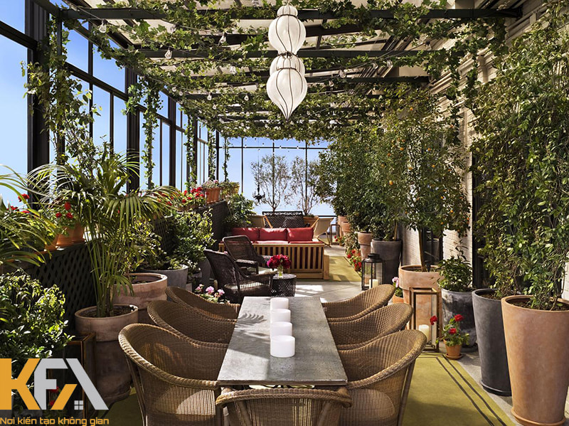 Một khoảng sân thượng nhỏ được thiết kế thành quán cafe cực "chill"