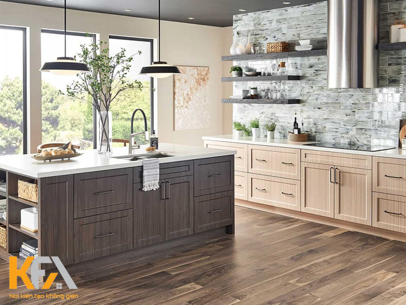 Không gian nấu ăn đầy tính sáng tạo và phá cách với các kê gỗ treo tường thay cho tủ bếp trên