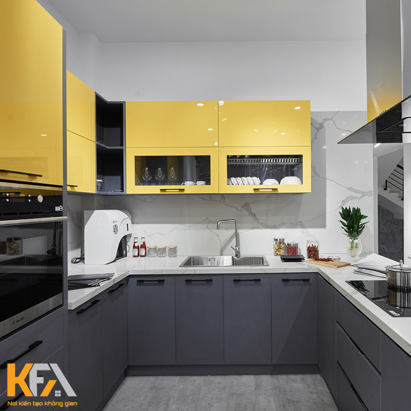 Tủ bếp nhỏ chữ U được thiết kế với nhiều màu sắc cho bạn lựa chọn